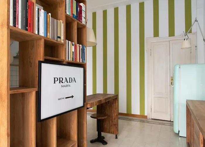 Youhosty - Ponte Vetero 21 * Milan