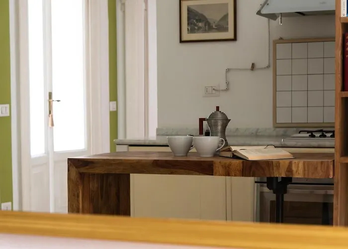 Youhosty - Ponte Vetero 21