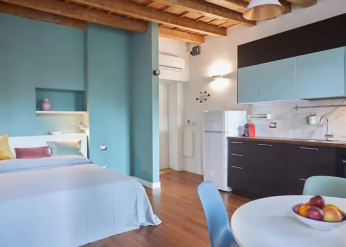 Lovely Flat With Park View *