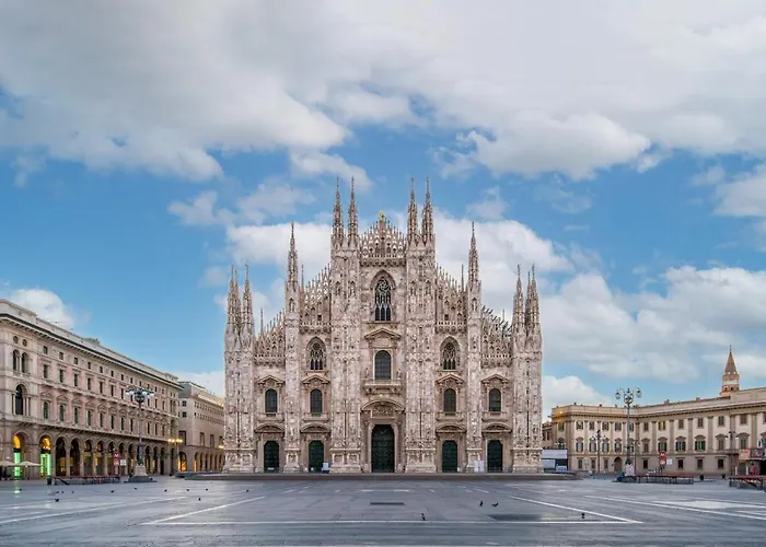 Duomo 7 Minuti Exclusive Vercelli Milão
