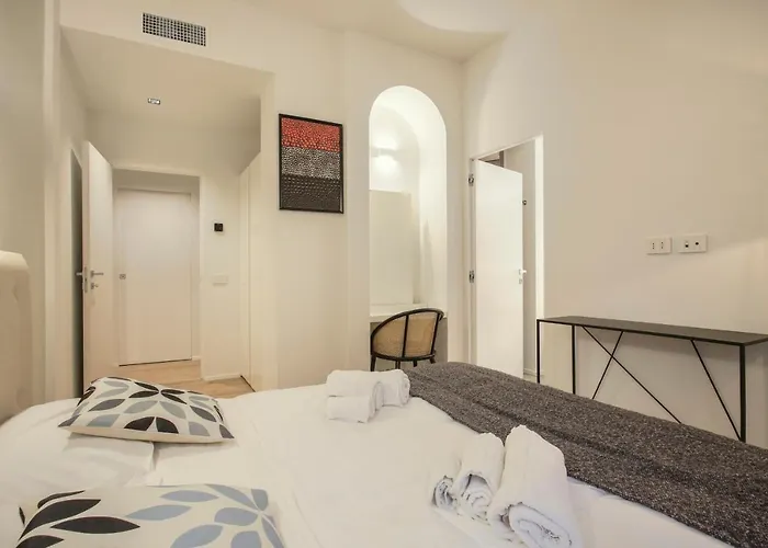 Repubblica Ii-hosted By Sweetstay דירה