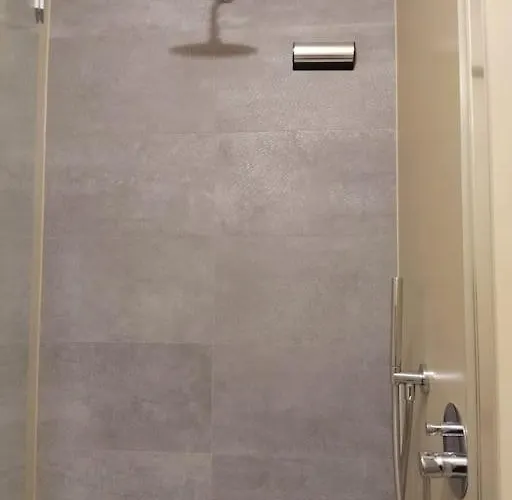 La Vetrina Sulla Citta