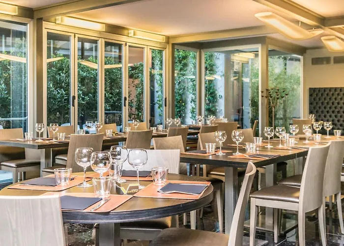 13 Stazione 아파트 *