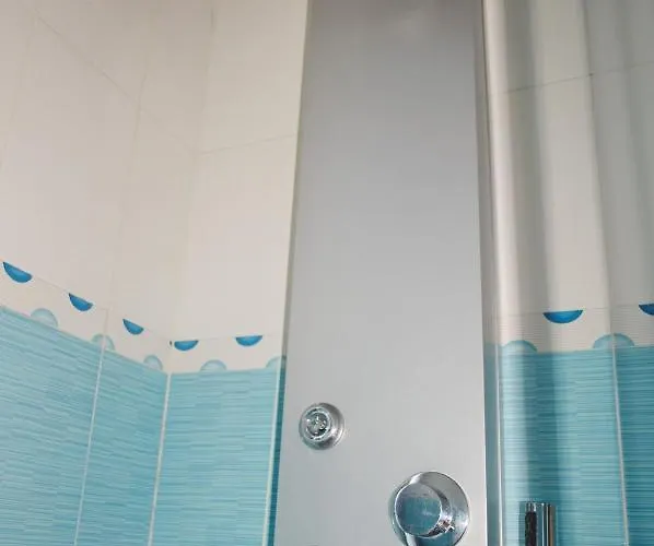 Incantevole De Angeli アパート