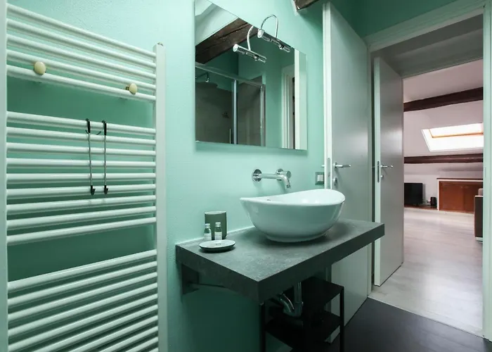 Guesthost - The Cosy Terrace Of Milano- Via Sardegna *