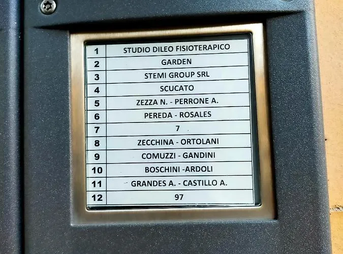 Garden Bicocca לינה וארוחת בוקר