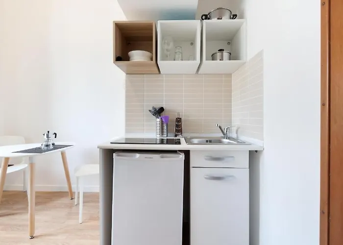 Guesthost - Apts Milano-corso Magenta