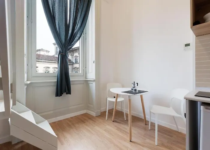 Guesthost - Apts Milano-corso Magenta Lejlighed