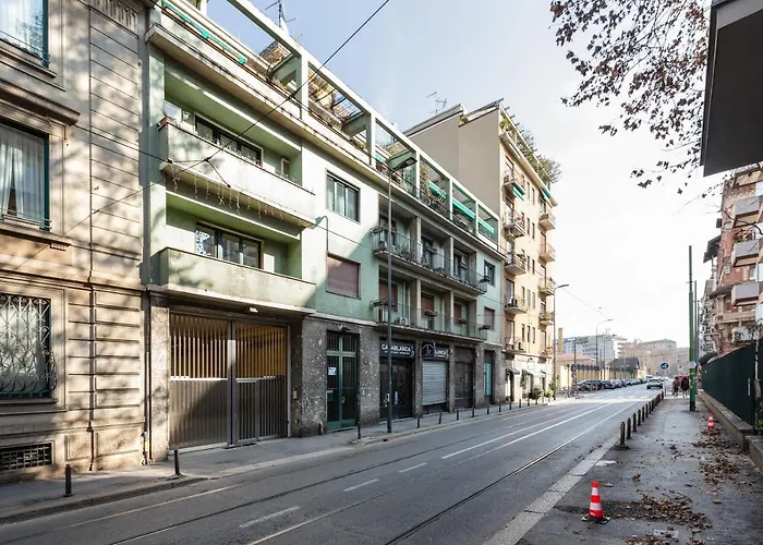 Guesthost - Near Piazza Firenze Apartmán