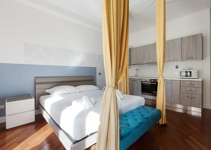 Guesthost - Near Piazza Firenze * Milano