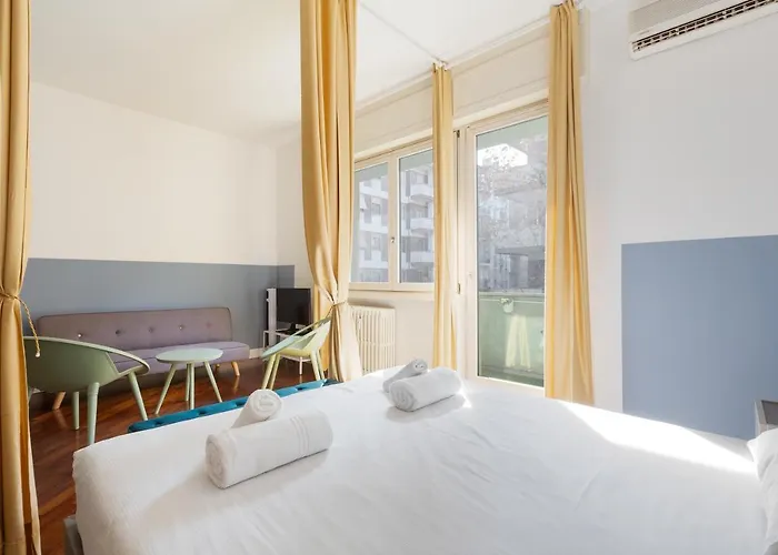 Guesthost - Near Piazza Firenze Milano