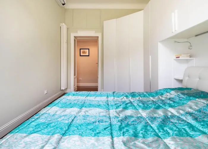 Peaceful In Porta Venezia 아파트 *