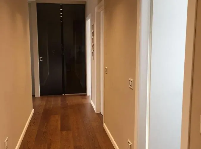 Morivione - Bocconi Free Parking *