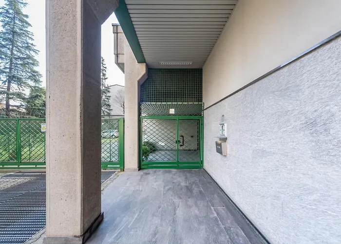 Cozy - Private Parking & Terrace 아파트 *