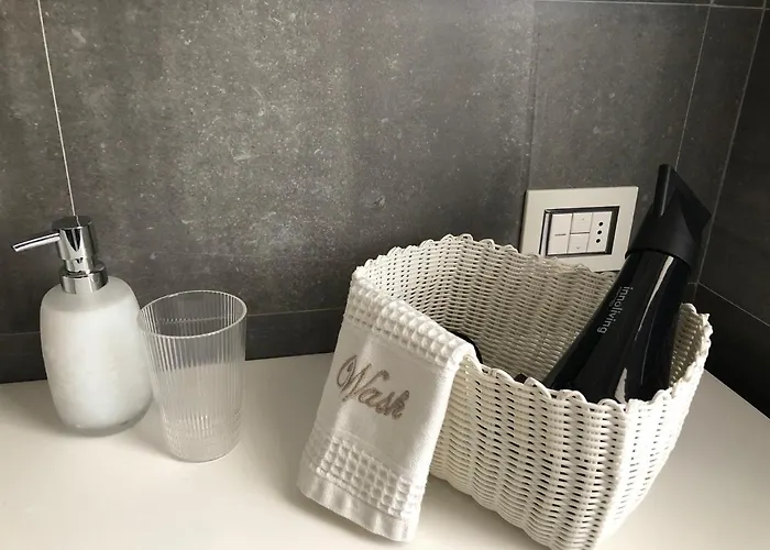 Morivione - Bocconi Free Parking Apartment Mailand