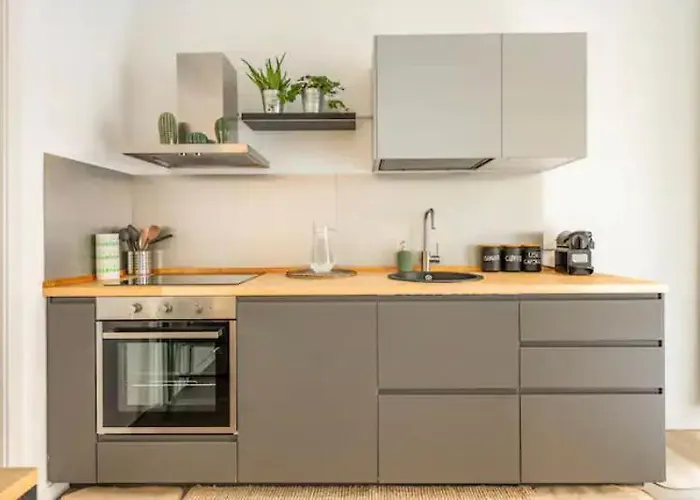 I Host - Polesine 2 Милан