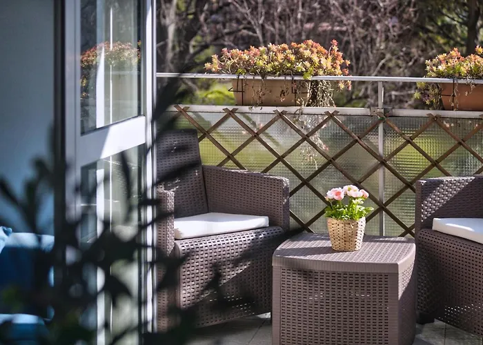 Joivy Delightful Flat With Balcony