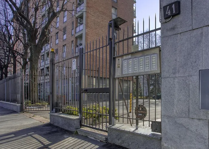 Apartman Joivy Delightful Flat With Balcony *