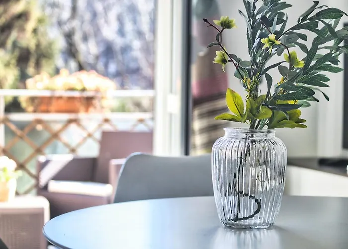 Joivy Delightful Flat With Balcony *