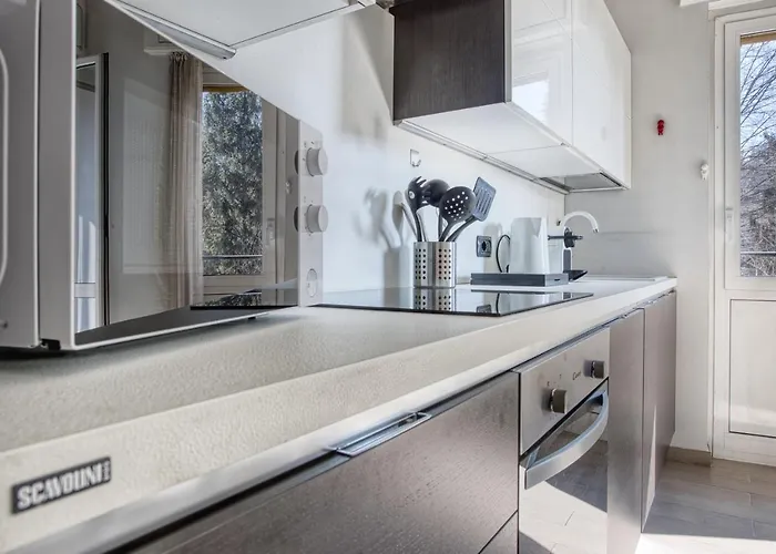 Joivy Delightful Flat With Balcony Milánó