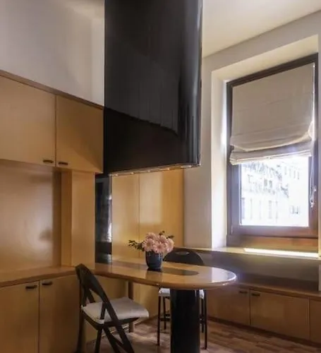 Osti 3 Beautifully Furnished