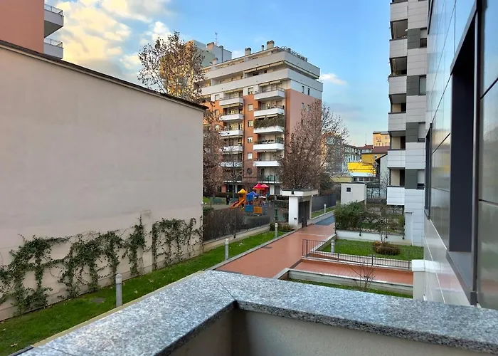 Апартаменты Sulla Metro 3 Gialla Maciachini Милан