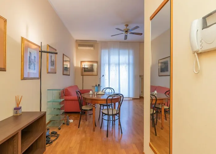 Appartamento Comodo Tra Brera E Porta Nuova *