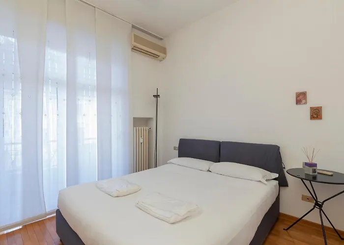 Comodo Tra Brera E Porta Nuova * Mediolan