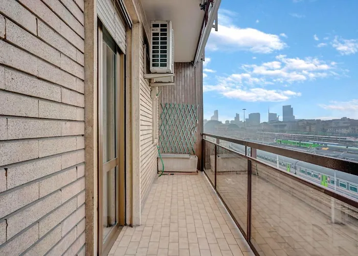 Cav9 - Large With Panoramic View -