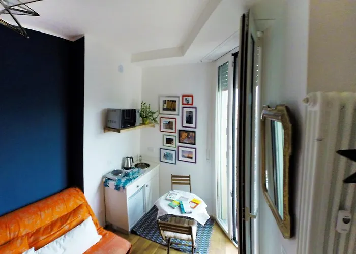 Bed & Breakfast Up To Seven