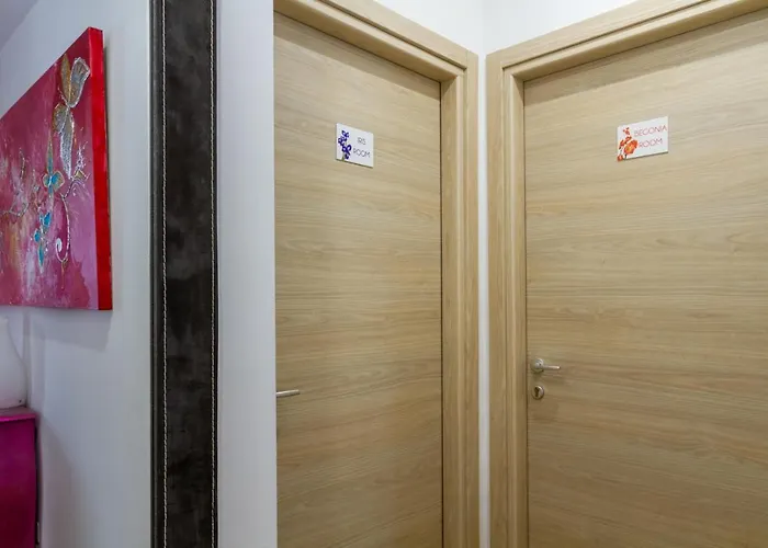 בית הארחה Flowers מילאנו