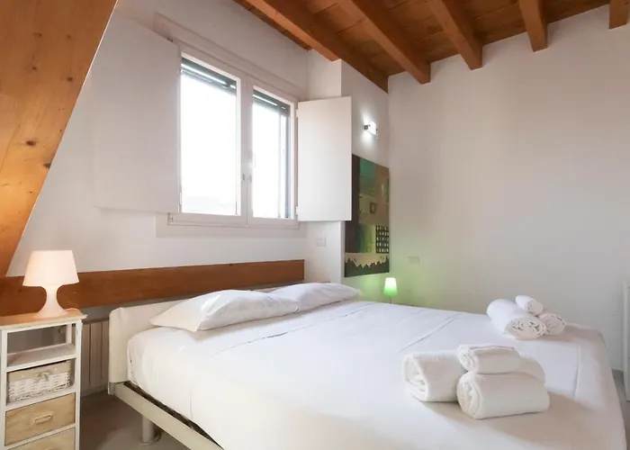 דירה Mansarda Cola