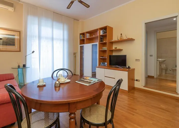 Comodo Tra Brera E Porta Nuova * Mediolan