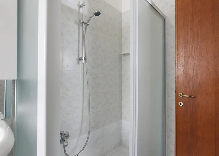 Guesthost - San Siro Stadium Garden Flat * מילאנו