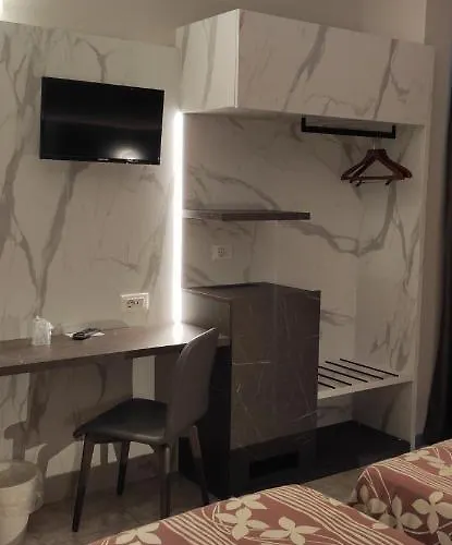 Mistral Otel 3*
