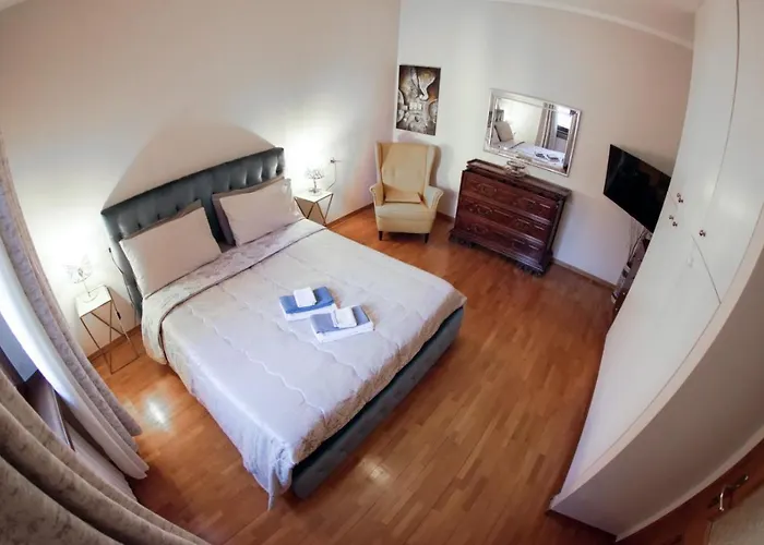 La Casa Di Madeleine Milán