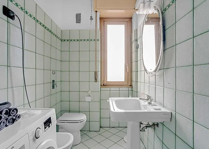 Cav9 - Large With Panoramic View -