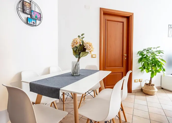 A 10 Min Dal Duomo - Trilocale Moderno Con 3 Letti E 2 Bagni In Citta Studi Апартаменты