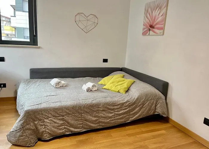 Sulla Metro 3 Gialla Maciachini *