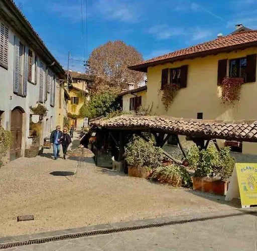 Naviglium Darsena * Milán