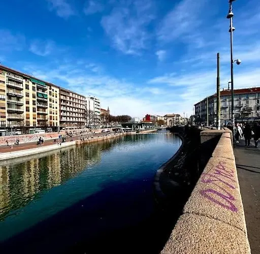 Naviglium Darsena Milán