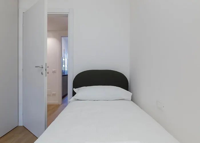 Luxury Near Navigli - Anemoni 5