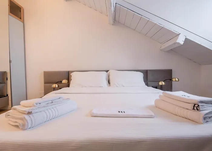 Brera Flat Near Duomo ميلان