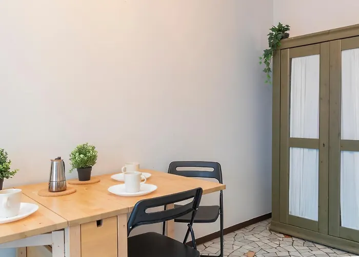 Apartmán Renovated Close To Station Ponte Seveso 42 *