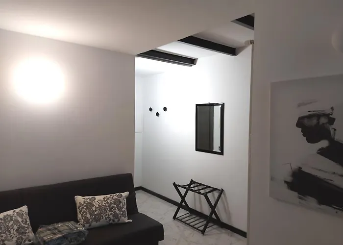 Corso Genova - Navigli Милан