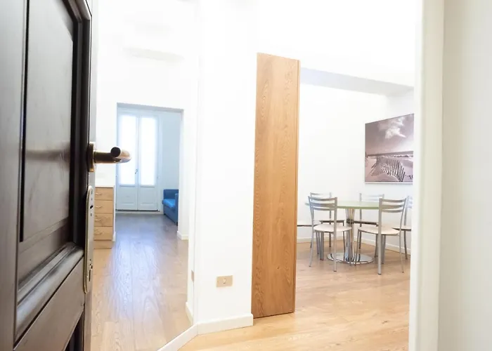 Porta Venezia Elegant Penthouse With Terrace * Milán