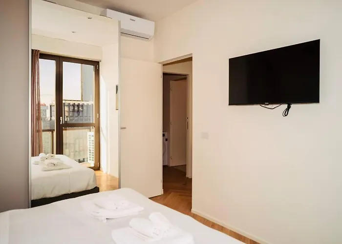 Sky View -porta Nuova- 7 Con Terrazzo Apartman *