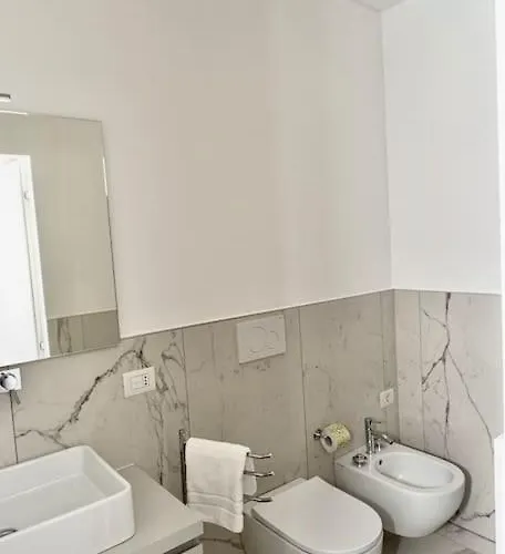 Sky View -porta Nuova- 7 Con Terrazzo ميلان