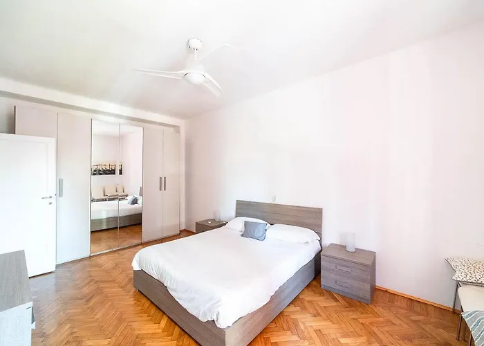 Corso A12 Apartamento Milão