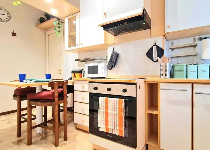 Fiera City, Via Cenisio 55 *